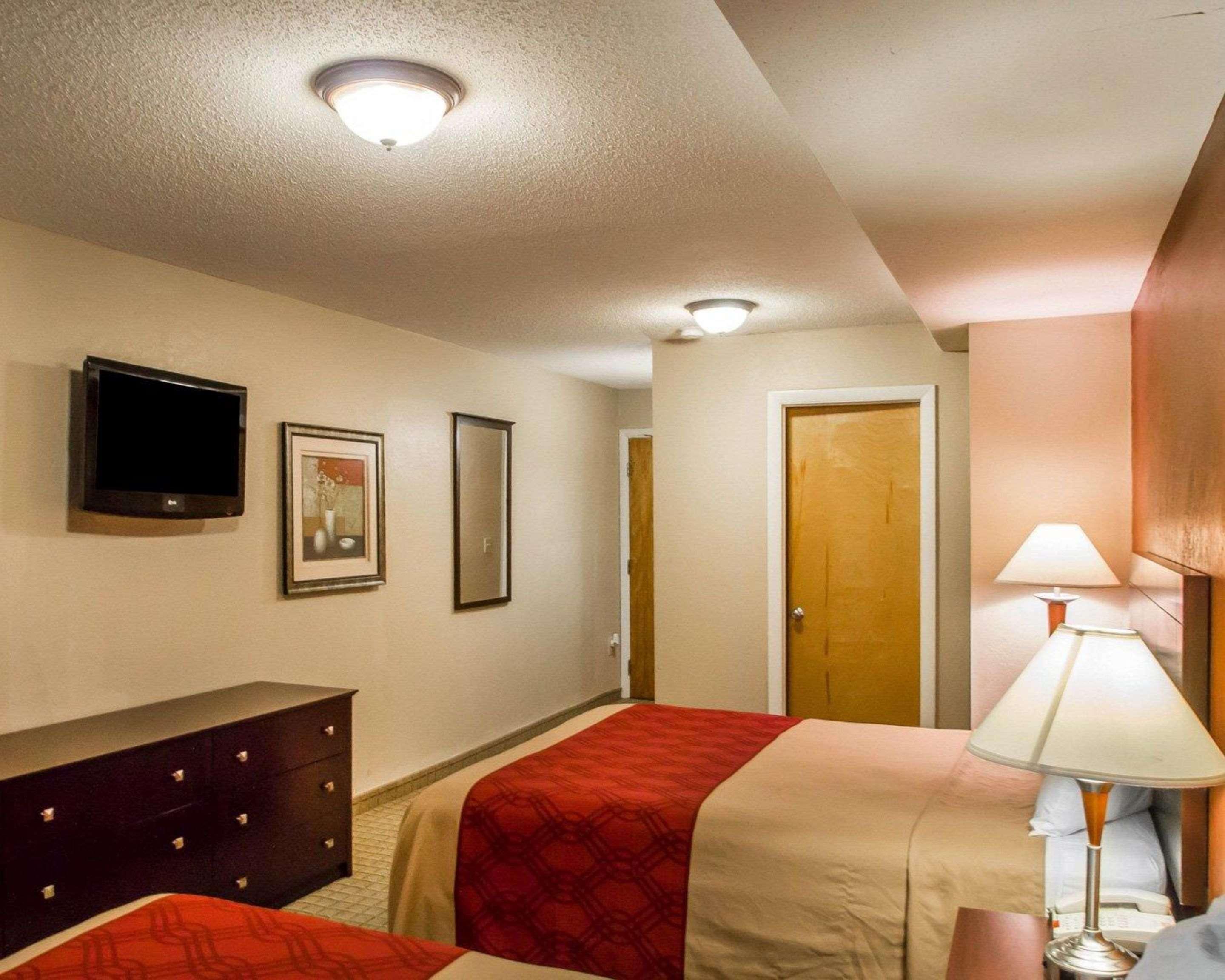 Econo Lodge Inn & Suites Old Saybrook - Westbrook Extérieur photo