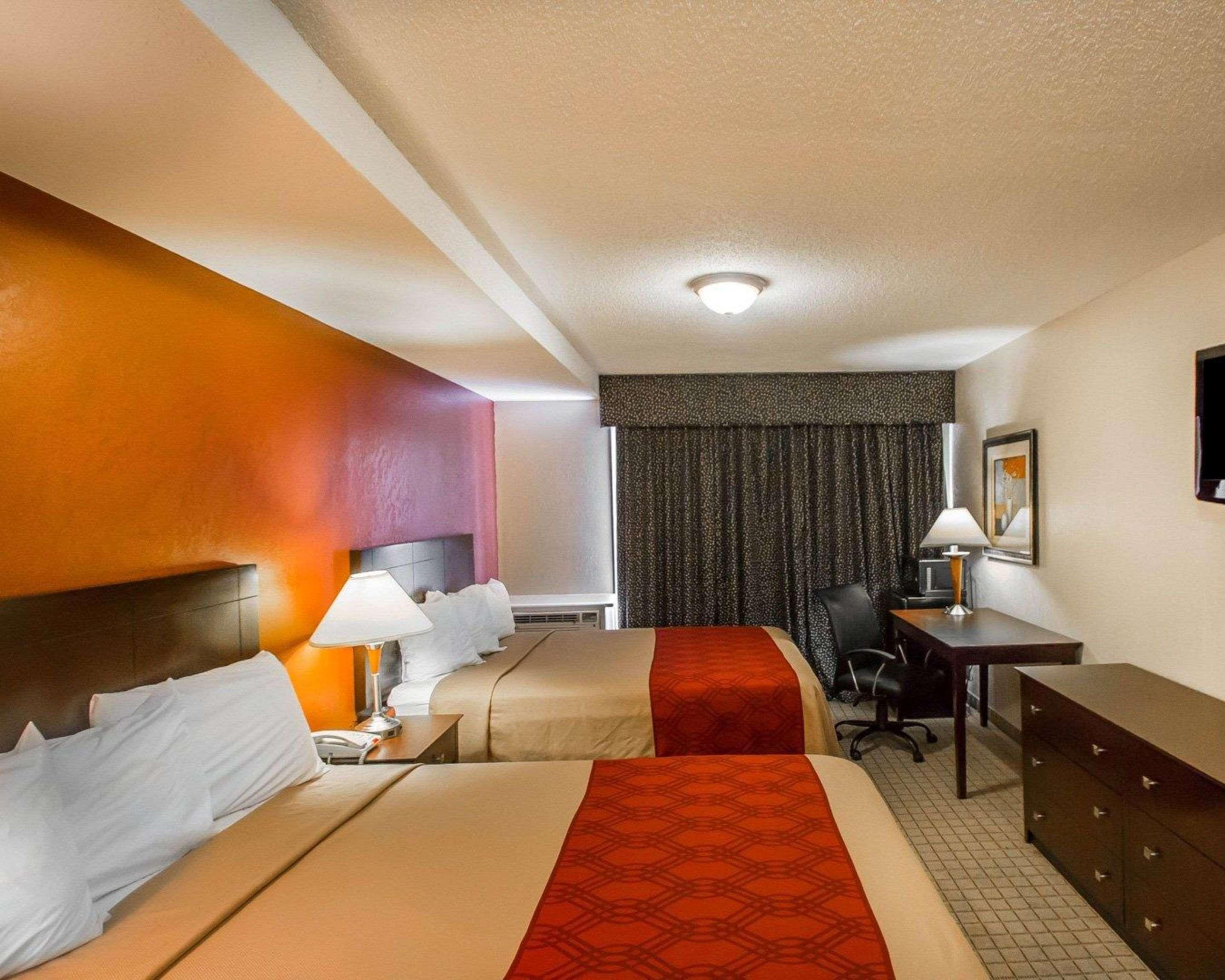 Econo Lodge Inn & Suites Old Saybrook - Westbrook Extérieur photo