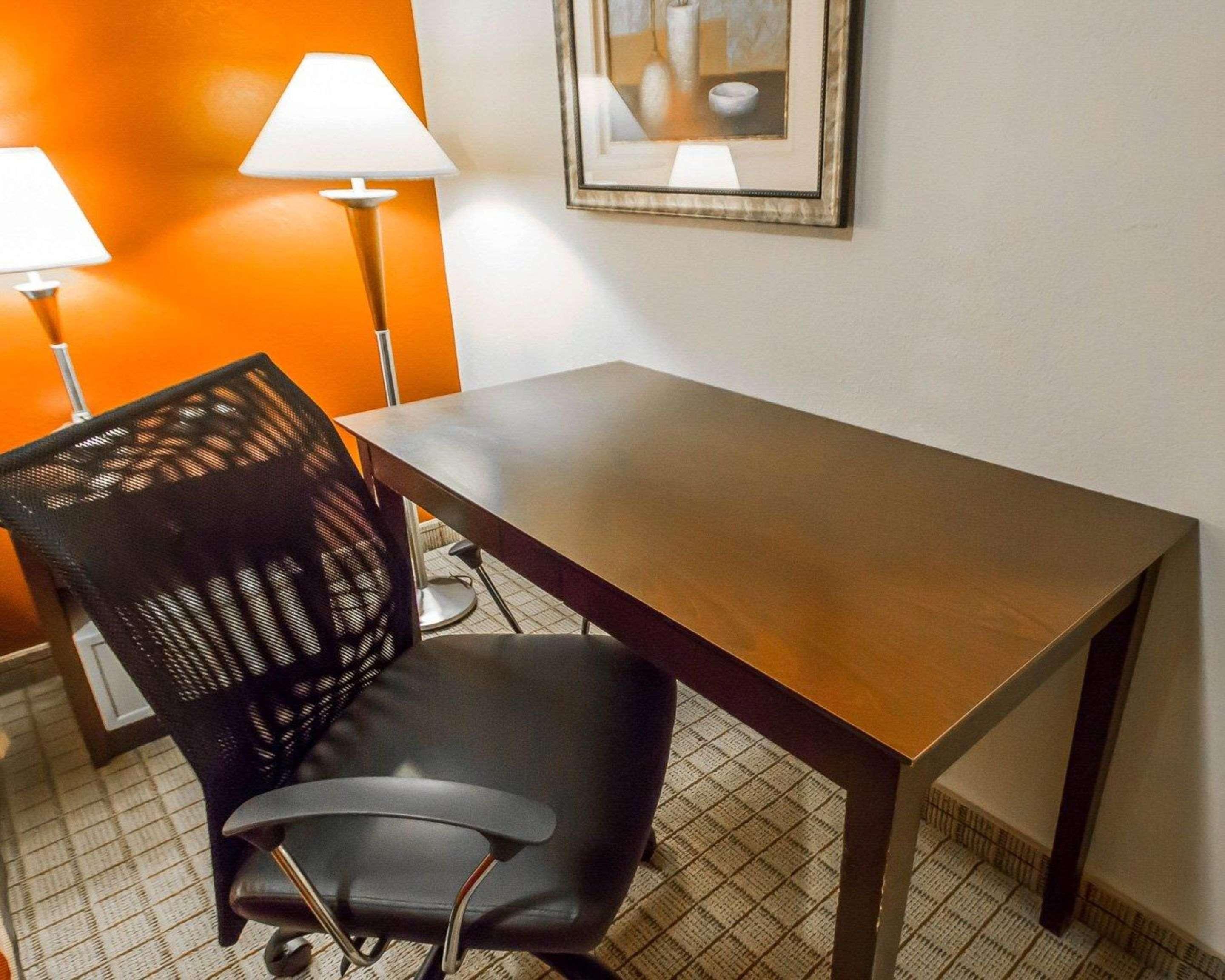 Econo Lodge Inn & Suites Old Saybrook - Westbrook Extérieur photo