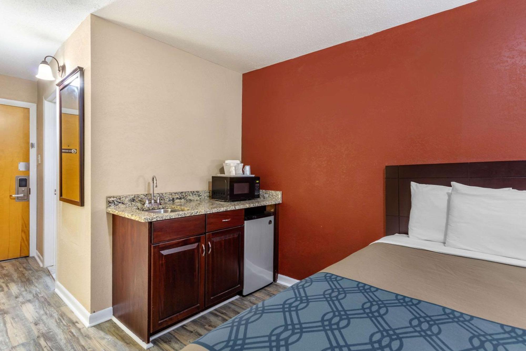 Econo Lodge Inn & Suites Old Saybrook - Westbrook Extérieur photo